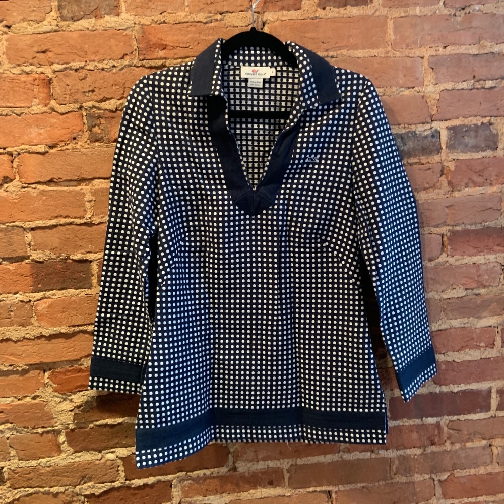 DONATING TOMORROW: ANY OFFER ACCEPTED VineyardVines Navy&White Dot Tunic